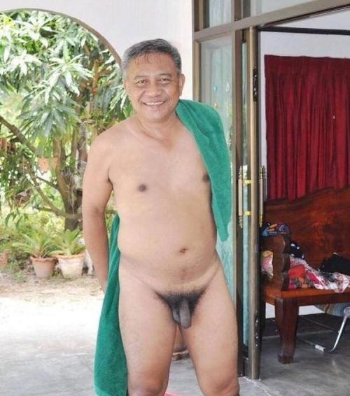 ayahgersang:  HOT DADDY