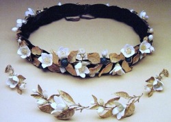 alluringabyss:A headdress made from porcelain flowers and golden