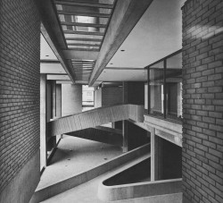 fuckyeahbrutalism:  Goddard Library, Clark University, Worcester,