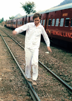 filmchrist:  Wes Anderson on the set of The Darjeeling Limited,