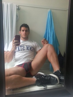 texasfratboy:  damn, this boy from penn state is hot! love his