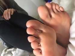 loiony feet collection