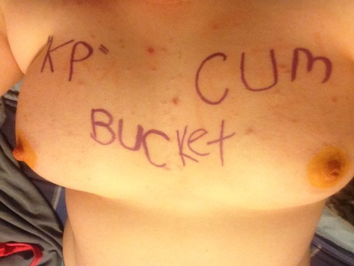 Ok the 9 is backwards! It was suspost to say k9 cum bucket! I have yellow nipples they are the sun!