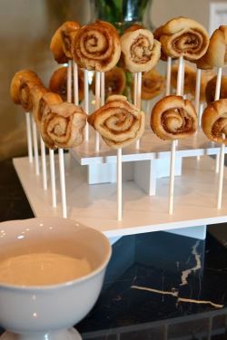 thecakebar:  Mini Buttermilk Cinnamon Bun Pops Tutorial 