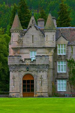 bluepueblo:  Medieval, Balmoral Castle, Scotland photo via kate