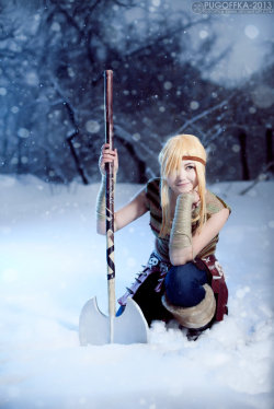 kamikame-cosplay:  Gorgeous Astrid cosplay from How to train