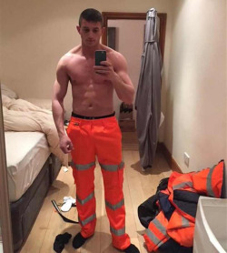 transitdriver56:  Scally workers are the bestsend me your photos