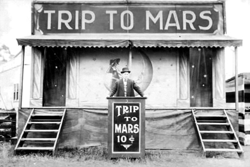 funjoke:Trip to Mars.