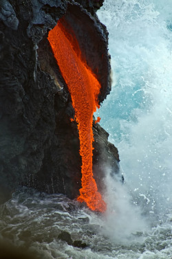touchdisky:  Molten Lava by Andrew J. Lee