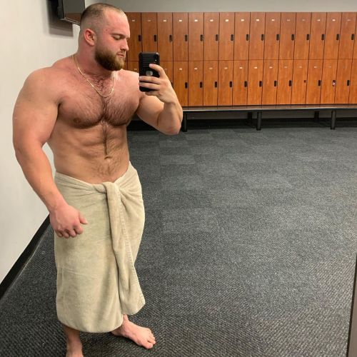 fhabhotdamncobs:  12-hangry-men: thedeathlifter     W♂♂F