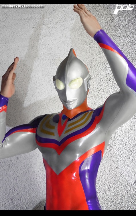 polopluto:Iâ€™m ultraman. Another fantastic shoot! Robots donâ€™t fail ever!