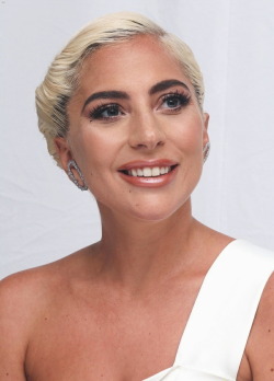 gaga-vibes:  Lady Gaga‘A Star Is Born’ Press Conference [Oct.9,