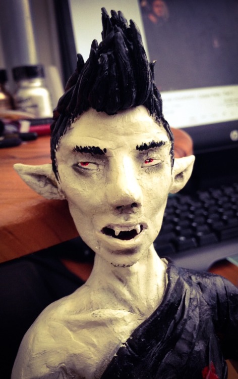 demonicdivagation:  Darkiplier sculpture finished.  Sculpted from Sculpey III oven-bake polymer clay and painted in acrylic paint. 11inches high.