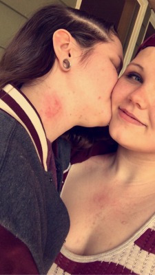 I actually look really shitty, but my girlfriend is a lil cutie