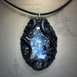 cthulhu-jewellery:  Handmade Tentacled Glass Necklaces - available