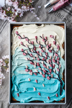 sweetoothgirl:    cherry blossom cake (inside and out)