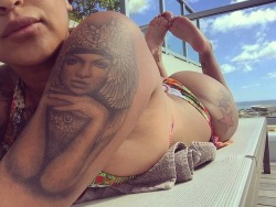 kaydiggler:  Nikki Sotelo