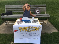 bestofpokemongo:  His first experience with pokemon go was to