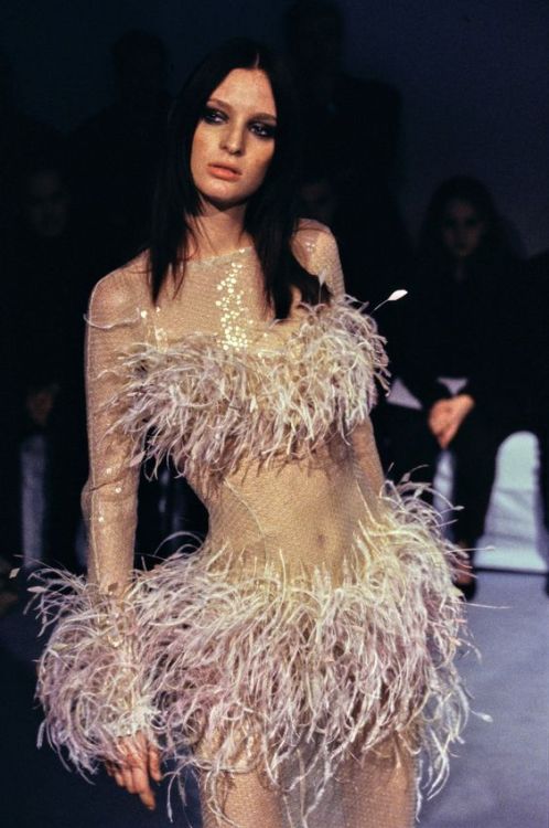 a-state-of-bliss:  Amy Wesson @ Thierry Mugler Haute Couture