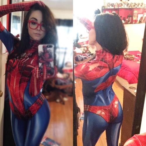 chrystafett:My new spidey suit check out more on my Instagram @chrystafettcosplay