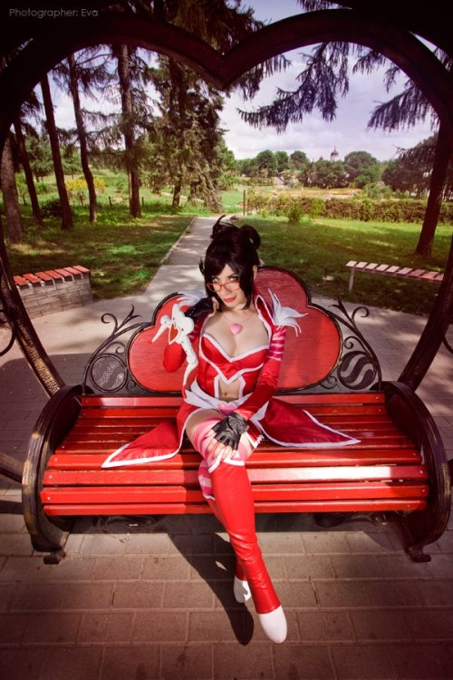 ukrainiancosplay:Clodia Romero as Vayne!Photo by Eva