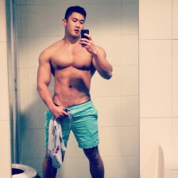 rebelziid:  Asian Hunk Jeremy Young Jo Vid Leaked [ Jeremy Young