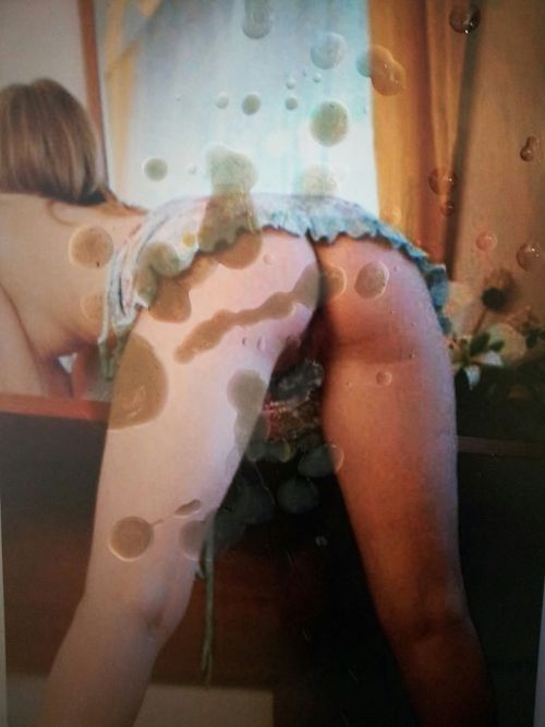 xxxmarxxx:  I love when my tumblr followers send me such lovely souveniers thank you guys, i love the mess you made ;) 