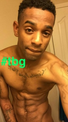 thebaitinggame:  You all love Army Boy! Well now he’s reppin