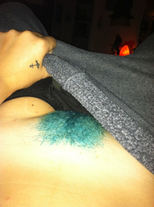 anomaloussapphic:  More photos of my teal pubesâ€¦ Hanging out with Kate is productive and fun. 