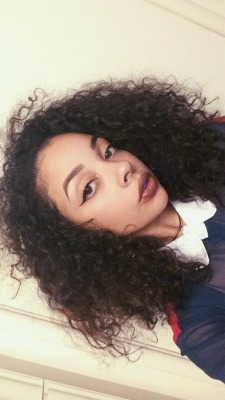 lickmyeyeballsss:  Taysadoll