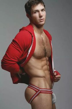 hunkopedia:  Follow Hunk’o’pedia for more hot guys!