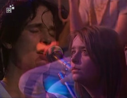 earth-oddity:  Look at this girl in the audience watching Jeff