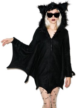 dollskill:  Be a Babe of the Night in da Hangin’ Out Bat Hoodie!