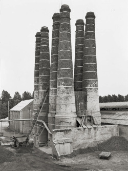 poetryconcrete: photo by Bernd and Hilla Becher, 1968, in Brielle,