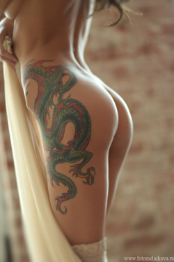 tattgirlstits:  Just a dragon