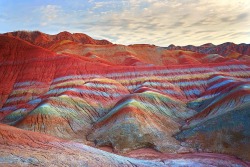 meancutie:  china’s natural rainbow mountains