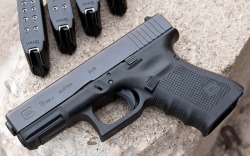 gun-gallery:  Glock 19 - 9x19mm