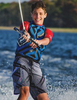 tannerzagarino:  tanner zagarino - missing summer, give it back