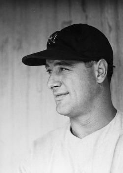 this-day-in-baseball:  February 19, 1935 Lou Gehrig signs a one-year deal with the Yankees for a reported ฮ,000, a ů,000 raise, but less than the ำ,000 he had requested. Last season, the All-Star first baseman hit .363 with 49 homers and led the
