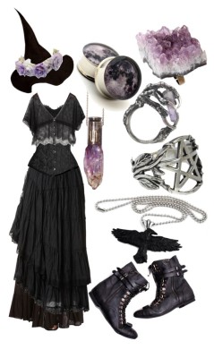 risaisafox:  Amethyst Forest Witch by risaisafox featuring goth