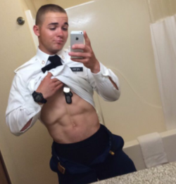 straightdudesnudes:  Brad is a hot navy dude who stands at attention