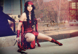 cosplayhotties:  Elektra Natchios by Shermie-Cosplay 