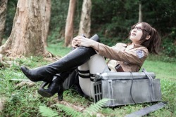 kaerukame:  sugoicosplay:  TEI as Hanji  PERFECTION OMG 