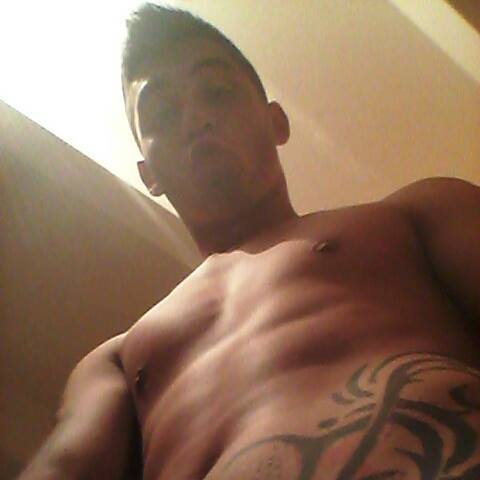 emirdick:  youngchilenitosricos:  Hay Dios !!! Puta el weon rico!  - Cristian 24 años.  Hermoso 