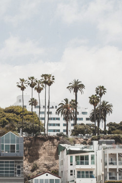 azearr:  Santa Monica | Source | Azearr