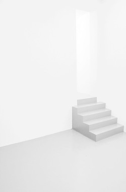 purewhites:  fluentmoves:WHITE / BRIGHT / MINIMALIST BLOG  White