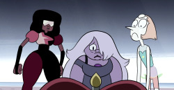 relatablepicturesofgarnet:  relatablepicturesofpearlrelatablepicturesofamethyst