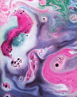 indianocean:  Lord of Misrule 👏🏼 turns the bath water blood