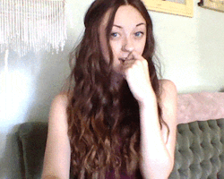lolixprincess:  cummbunny:  more dorky gifs with my long hair