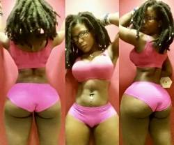 curvewhore:  Look at how phat her locs are!!!